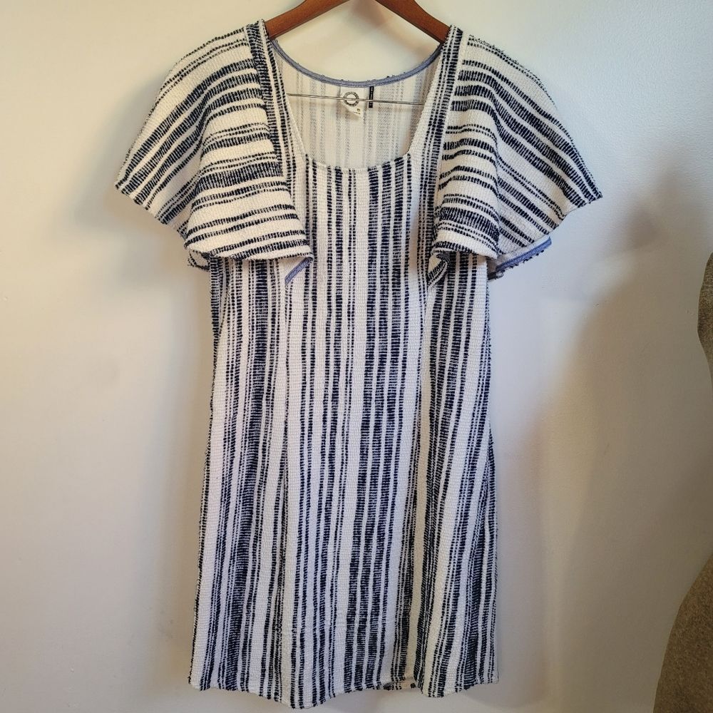 Anthropologie Akemi + Kin Jovanie Textured Coastal Flutter Sleeve Dress Size XSP - Picture 2 of 6